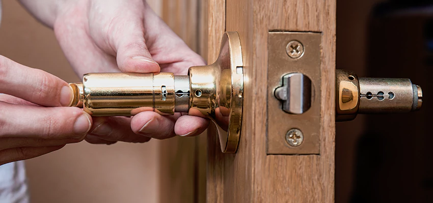 Padlock Lock Replacement Assistance in East La Mirada, CA